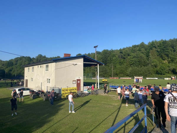 Boisko WKS Tempo Białka - Maków Podhalański