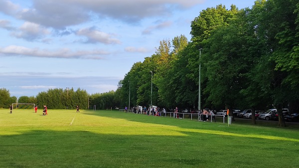 Sportplatz am Gewerbegebiet - Urbach/Thüringen