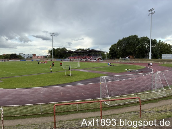 Helmut-Schön-Sportpark - Wiesbaden