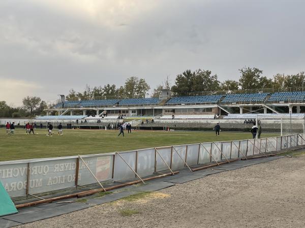 Markaziy Stadion Yangiyer - Yangiyer