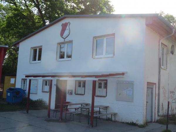 Sportplatz Am Anger - Potsdam-Groß Glienicke