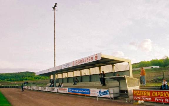 Sportzentrum Binnerfeld-Stadion - Arnsberg-Neheim