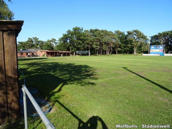 Sportplatz am Schwarzen Pohl - Hechthausen-Bornberg