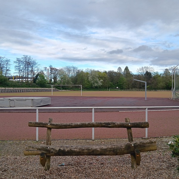Bezirkssportanlage Friesenplatz - Duisburg-Homberg