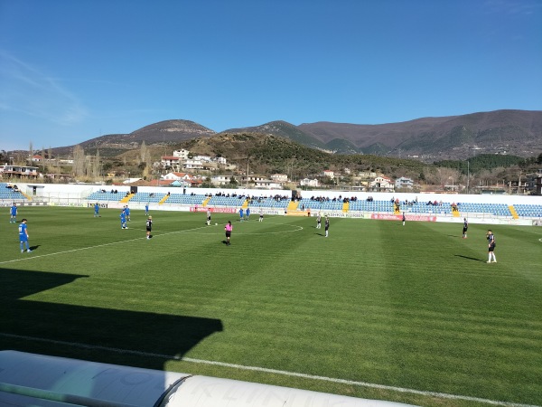 Stadiumi Laçi - Laçi