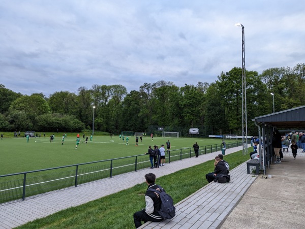 Wolfgang-Graf-Berghe-von-Trips-Stadion Nebenplatz - Kerpen-Horrem