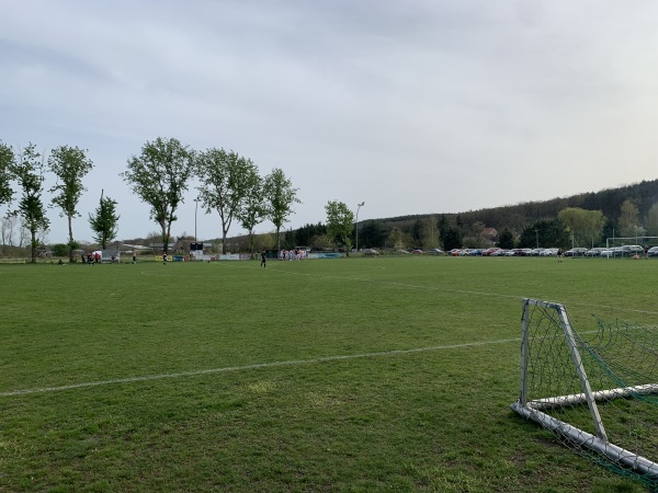 Gehard-Schmeißel-Gedenk-Sportpark - Bad Belzig-Ragösen