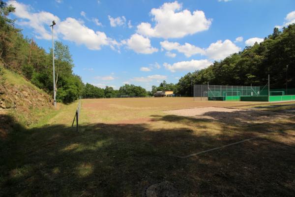 Sportplatz in der Mandel - Weisenheim/Berg