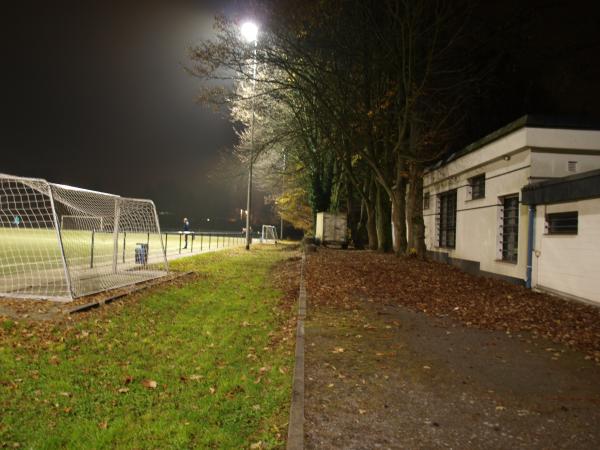 Sportplatz Sulzbachstraße - Ostpark-Arena - Düsseldorf-Grafenberg