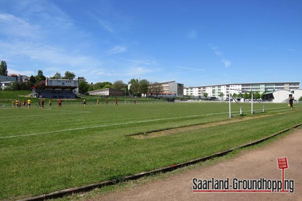 Stade Omnisports Aldo Carrozza - Behren-lès-Forbach