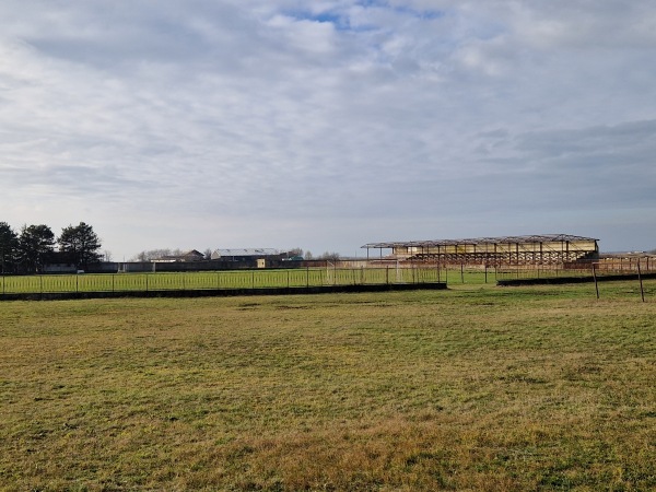 Stadionul Comunal Diniaș - Diniaș