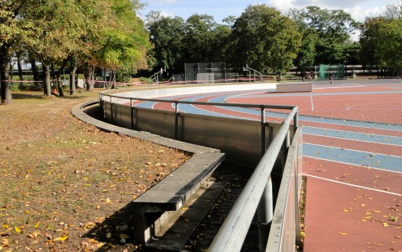 Michael-Hoffmann-Stadion im Sportzentrum Pfeifferswörth - Mannheim