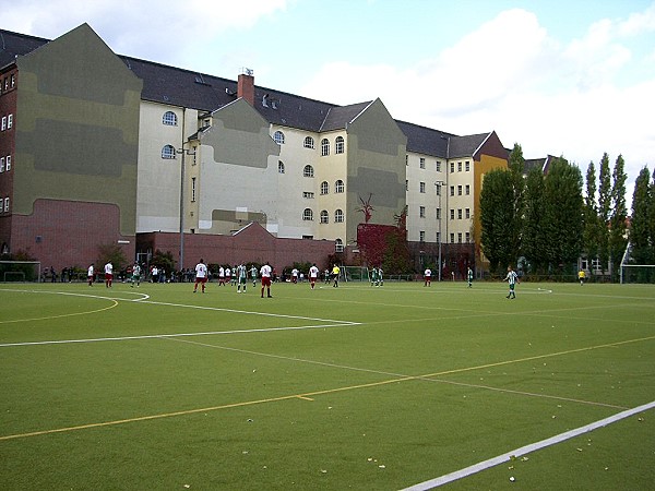 Sportplatz Brahestraße - Berlin-Charlottenburg