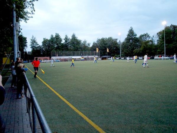 Sportplatz Windmühlenweg - Meerbusch-Ossum-Bösinghoven