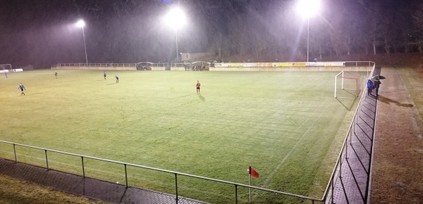 Sportplatz am Märchen - Binsfeld/Eifel