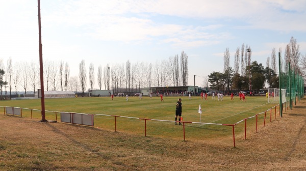 Futbalový štadión Kostolné Kračany - Kostolné Kračany-Šipošovské Kračany