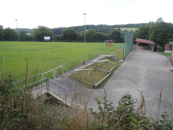 Sportplatz am Lindig - Weinbach-Elkerhausen