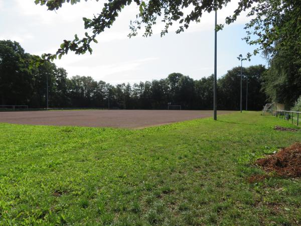 Sportplatz Hummelsbüttel - Hamburg-Hummelsbüttel