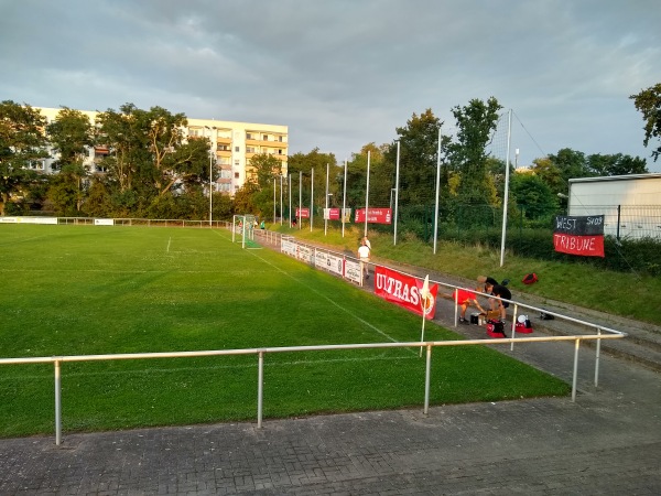 Stadion der Einheit - Edgar-Stein-Spielfeld - Staßfurt