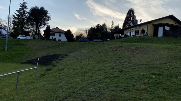 Sportplatz Südmährer Weg - Jossgrund-Lettgenbrunn