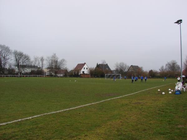 Sportplatz am Bahnhof - Bartenshagen-Parkentin