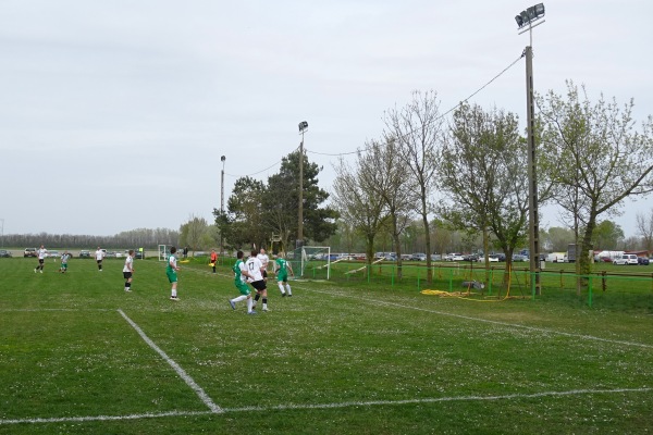 Győrladaméri Sportpálya - Győrladamér