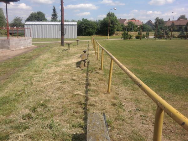 Městský stadion Řečany nad Labem - Řečany nad Labem