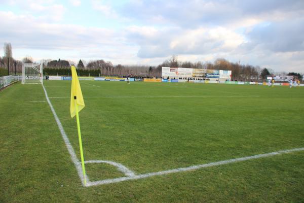 Stadion de Zavel - Wellen