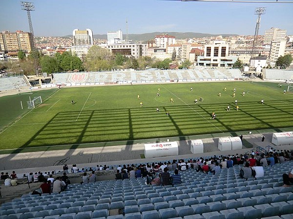 Stadiumi Fadil Vokrri - Prishtinë (Pristina)