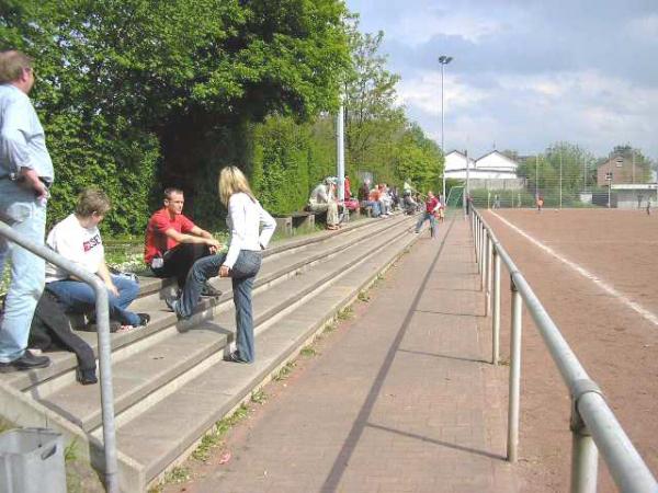 Sportplatz Bladenhorster Straße - Herne-Holthausen