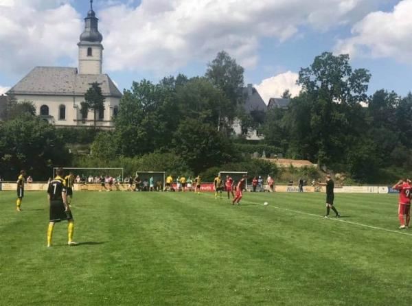 Sportplatz am Ailsbach - Ahorntal-Kirchahorn