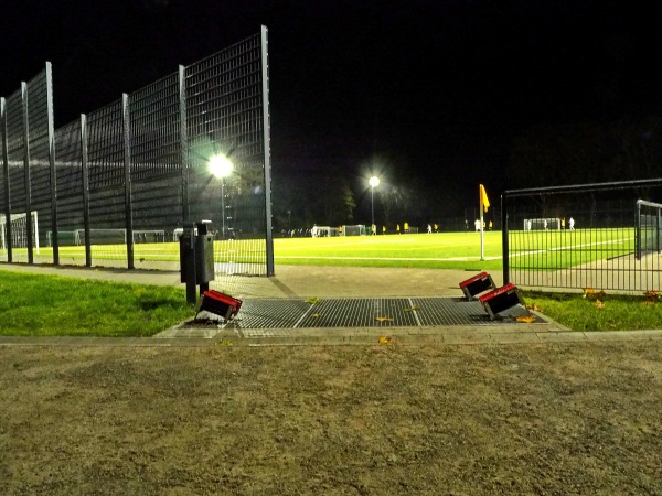 Sportplatz am Volkshaus / Stratmanns Hof - Herne-Röhlinghausen