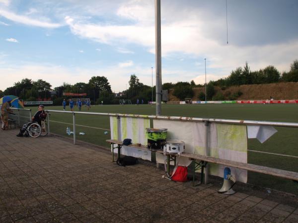 Hans-Klosterkamp-Sportplatz im Sportpark Reusrath - Langenfeld/Rheinland-Reusrath