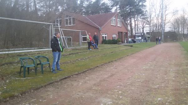 Sportplatz an der Schule - Buchholz/Nordheide-Sprötze