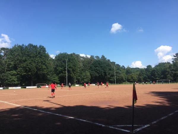 Sportplatz Im Lohnskotten - Köln-Dünnwald