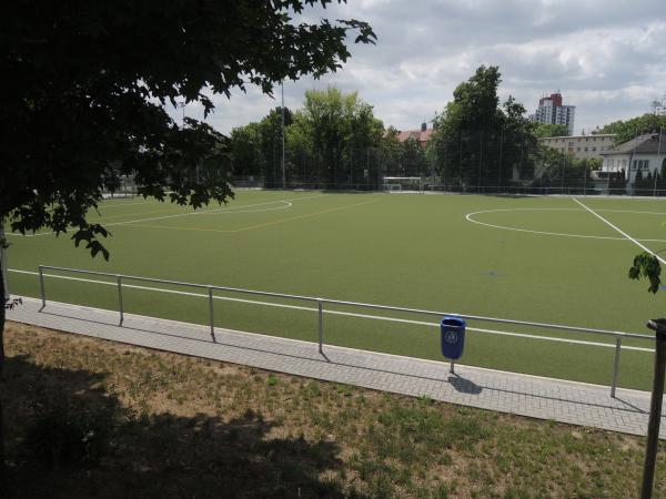 Dyckerhoff-Sportfeld 3 - Wiesbaden-Biebrich