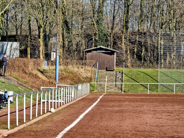 Bezirkssportanlage Im Emscherbruch Platz 2 - Gelsenkirchen-Resse