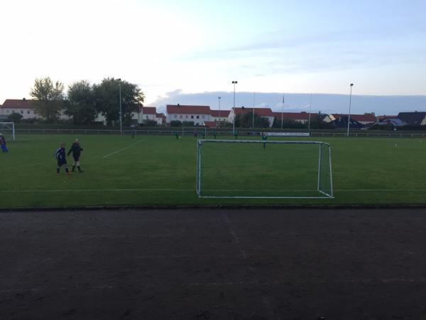Aufbau-Sportplatz - Eisenhüttenstadt