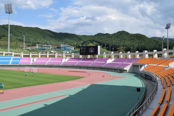 Chuncheon Songam Sports Town Main Stadium - Chuncheon
