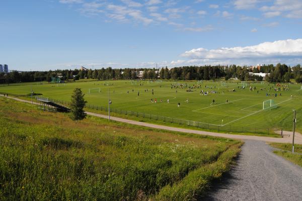Heinäpään urheilukeskus nurmi 4 - Oulu (Uleåborg)