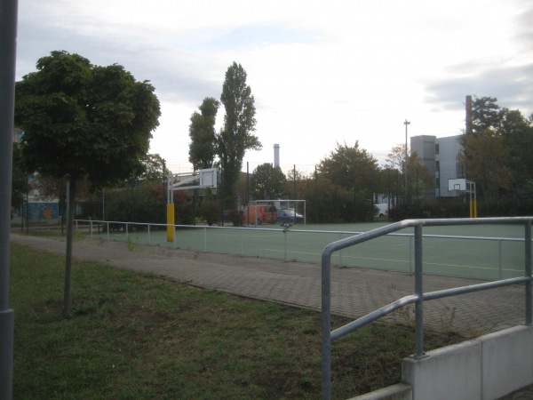 Universitätssportplatz - Magdeburg-Alte Neustadt