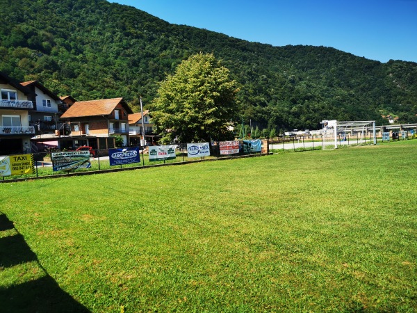 Stadion FK Mladost Divič - Divič