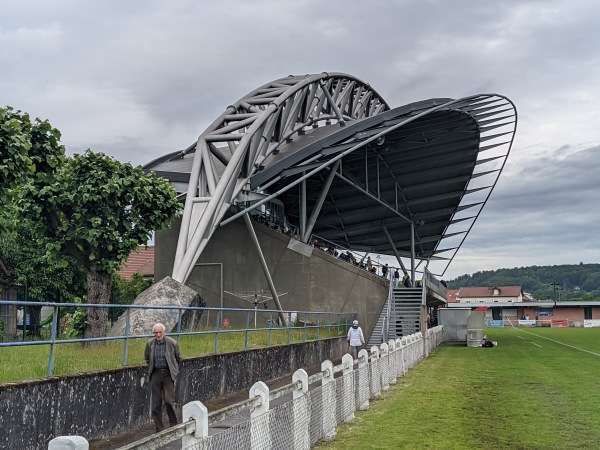 Stade Victor Tenthorey - Éloyes