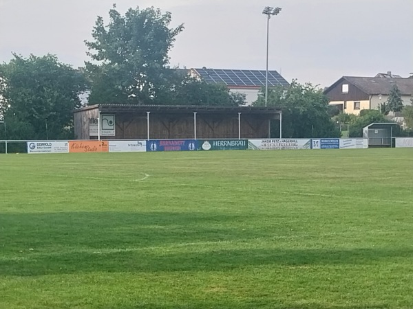 Sportplatz Am Rieder Berg - Altmannstein-Laimerstadt