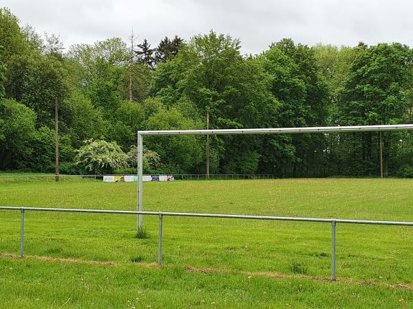 Sportplatz im Schloßpark - Süderholz-Klevenow