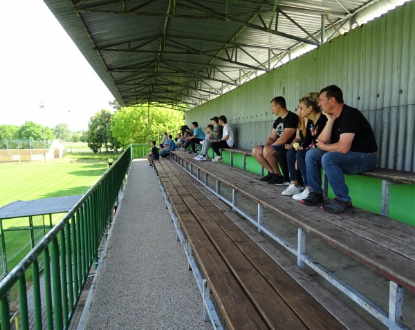 Futbalové ihrisko Hontianska Vrbica - Hontianska Vrbica