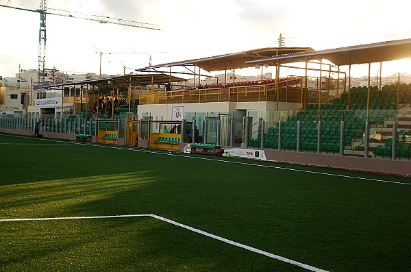 Luxol Stadium - Pembroke