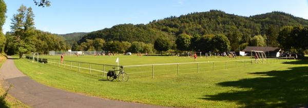 Sportplatz Insul - Insul