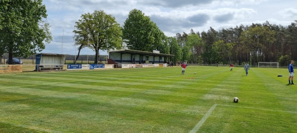 Waldstadion - Dömitz-Polz