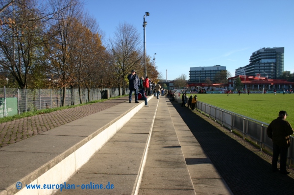 Robert-Schlienz-Stadion - Stuttgart-Bad Cannstatt